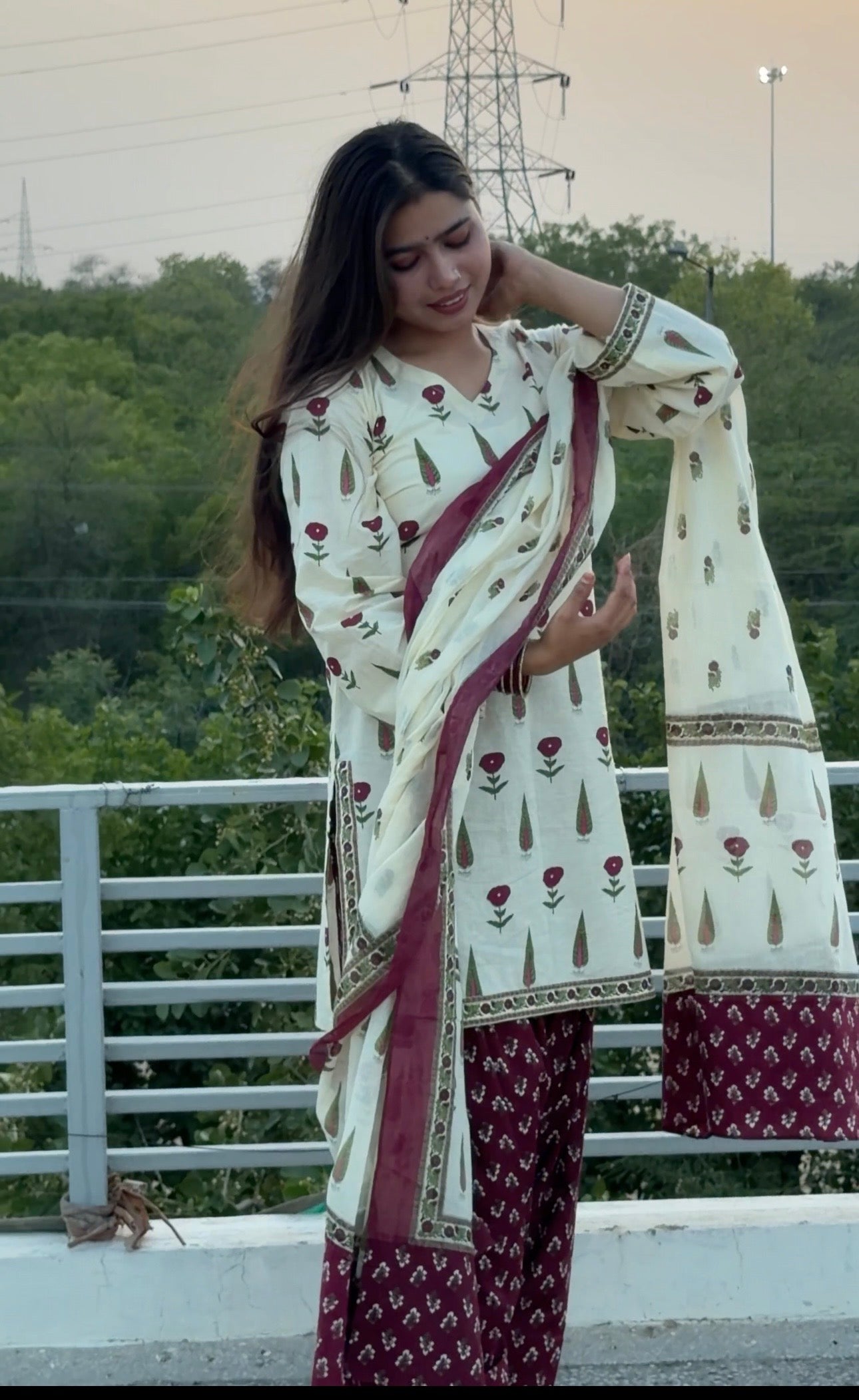 Kusum Suit Set