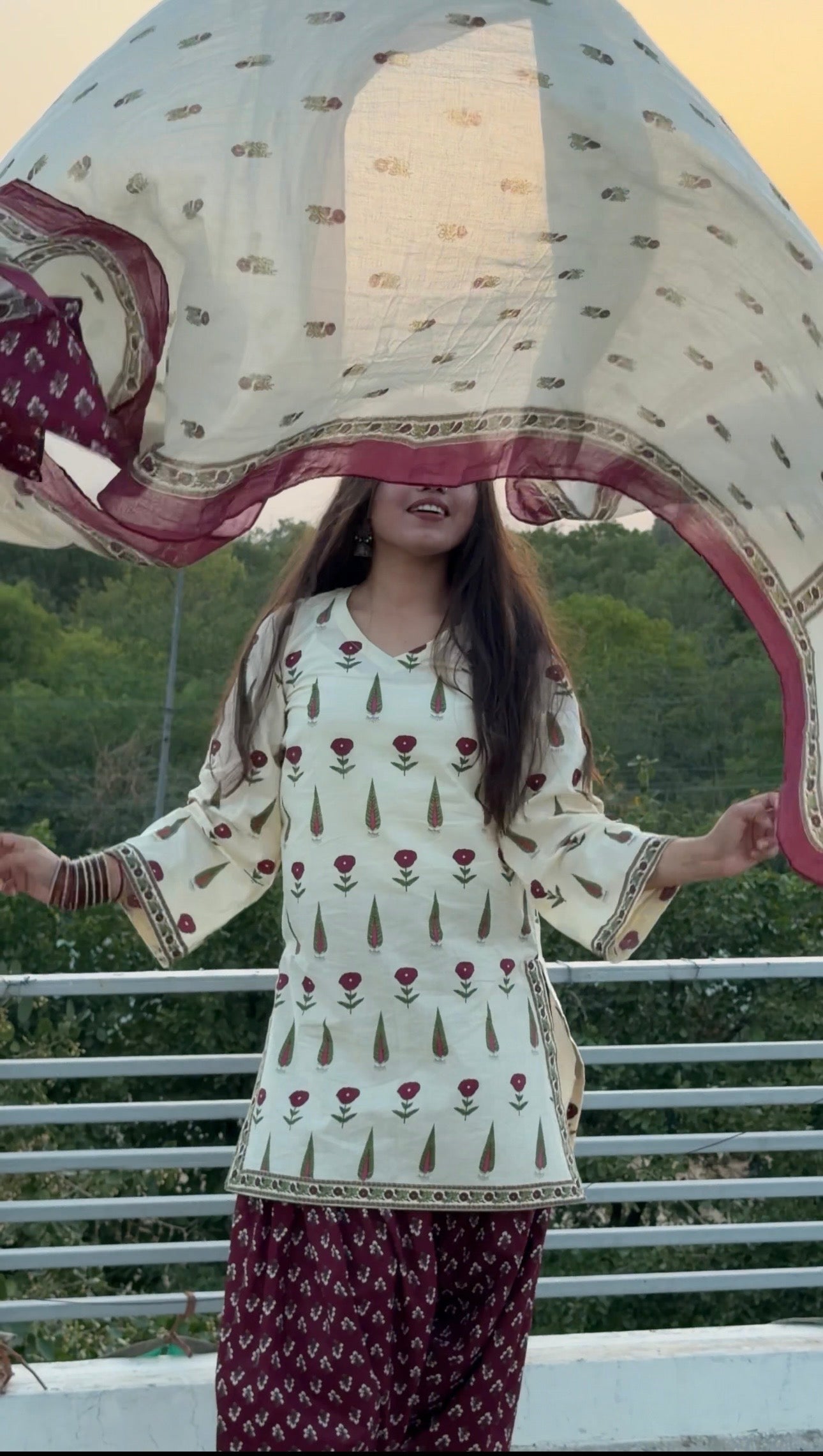 Kusum Suit Set