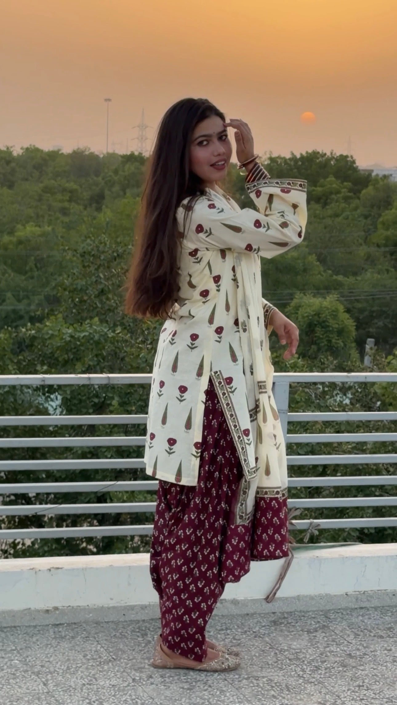 Kusum Suit Set